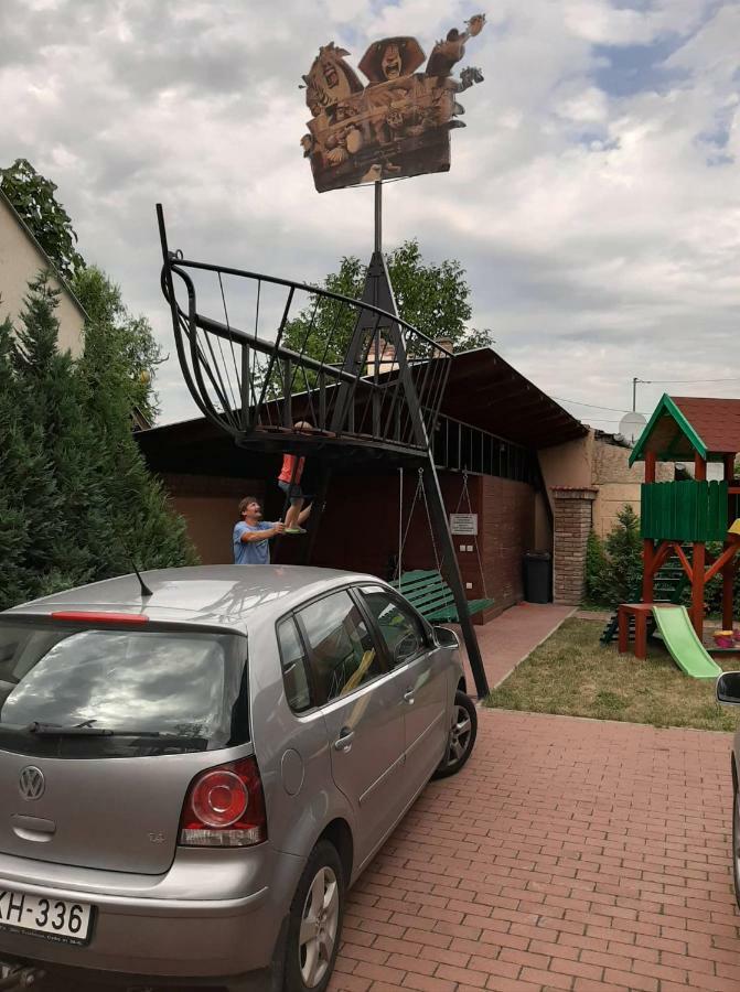 Gyulai Mesehaz Apartman Exterior photo