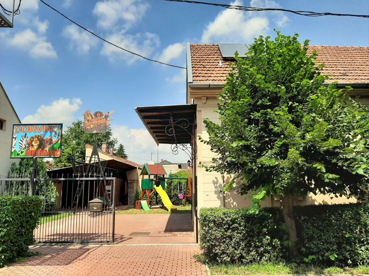 Gyulai Mesehaz Apartman Exterior photo